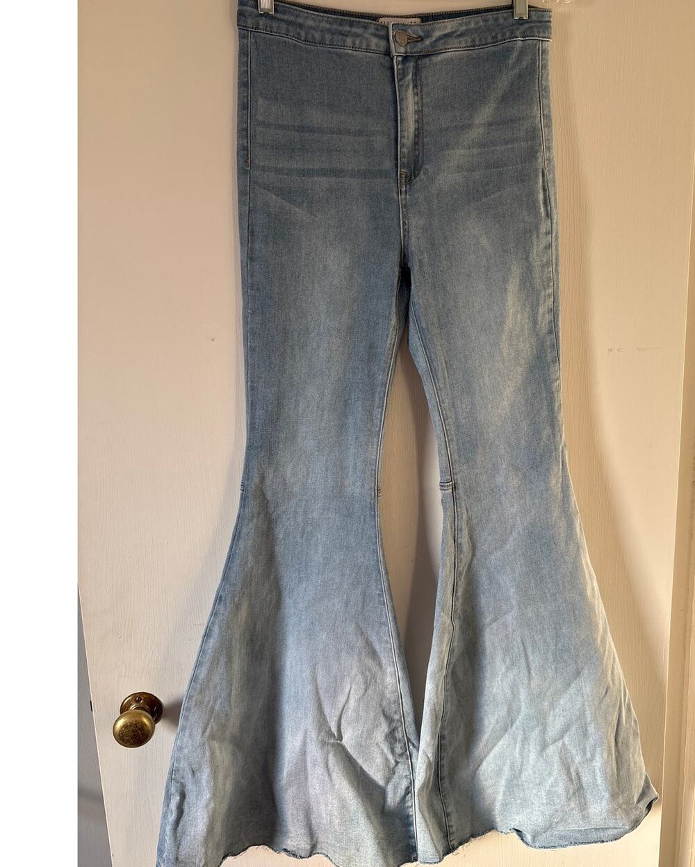 Blank Paige Super Flare Leg Bell Bottom Denim Jeans  28 x 33 High Rise Stretch